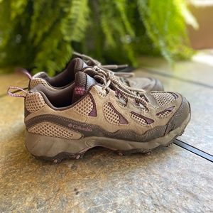Columbia Hiking Shoes Women 9